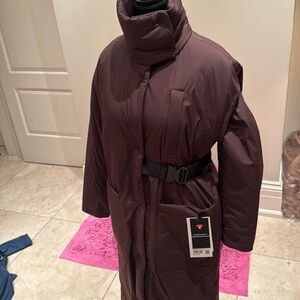 Brand new Lululemon pure puff jacket long l, burgundy color